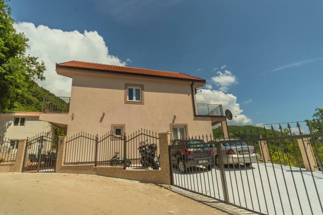 Villa Sunny Hill บุดวา ภายนอก รูปภาพ